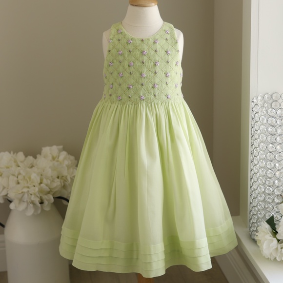 Green Smocked Dress Girls size 4 Luli & Me Embroidery Spring Summer Like New - Picture 1 of 6